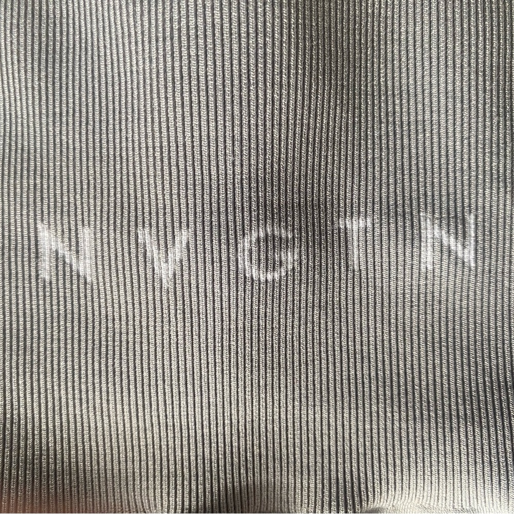 NVGTN Seamless Shorts Size Large